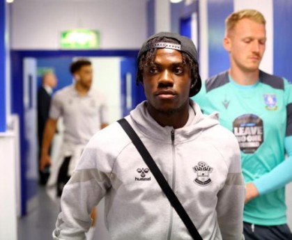 开云品牌-利物浦又被切尔西截和！凯塞多之后，拉维亚也丢了